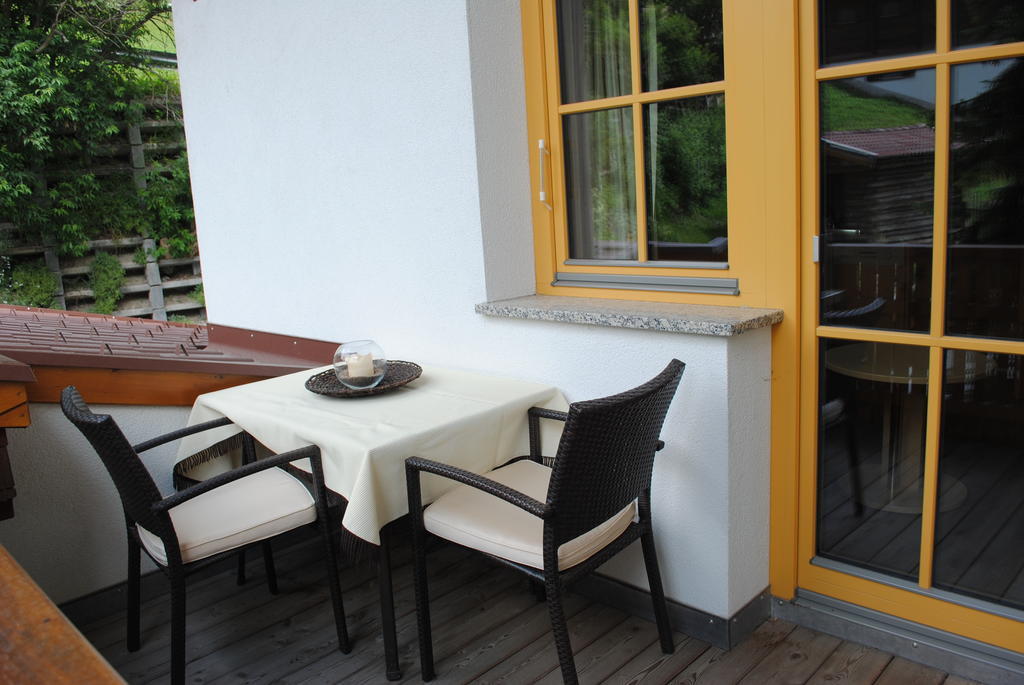 Haus Untergand Apartman Sankt Anton am Arlberg Szoba fotó